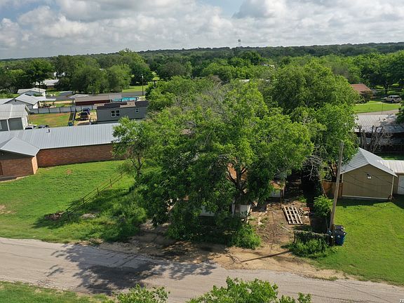 4th image of 610 W Moore Ave LOT 2-3-6