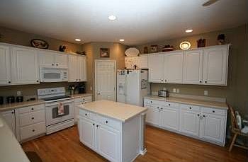 5th image of 5505 S 161st St