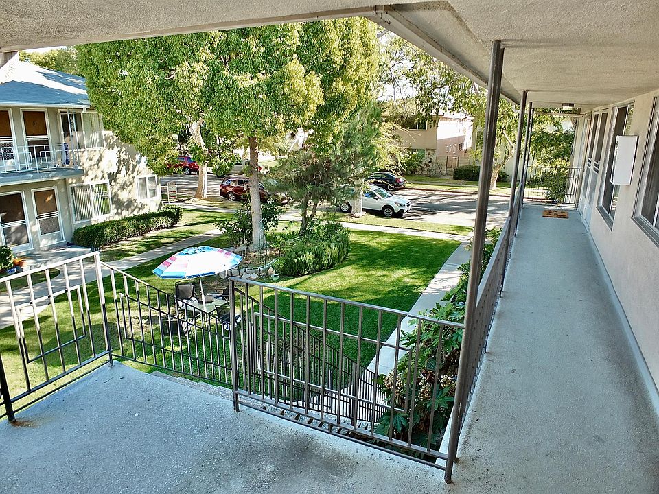 2249 San Anseline Ave Long Beach CA Zillow