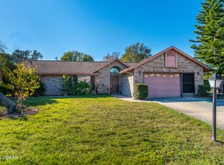 147 Village Ln, Daytona Beach, FL 32119