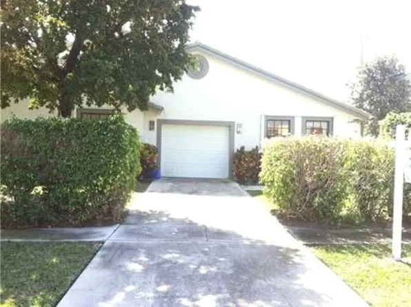 518 NE 48th St, Boca Raton, FL 33431