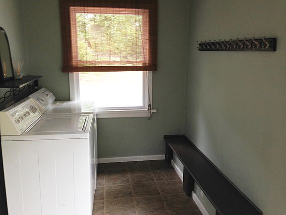 back entry mudroom & laundry