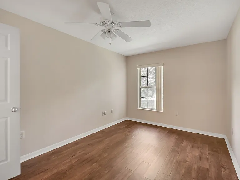 500 Paulling Dr #1 — Photo 6