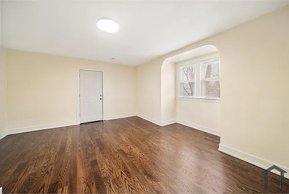12000 S Perry Ave — Photo 8
