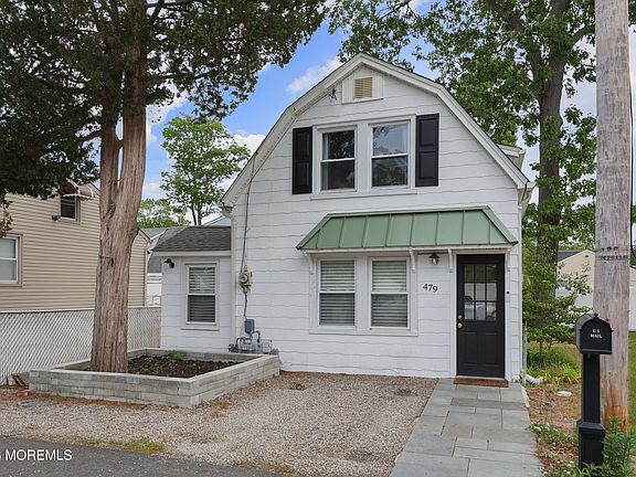 3rd image of 479 Monmouth Avenue