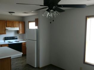 1128 Cottonwood St APT 2, Emporia, KS 66801