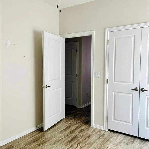 4904 N Crown Point #1 — Photo 16