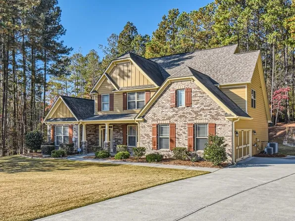 418 Georgetown Dr, Dallas, GA 30132