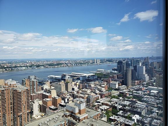 3rd image of 350 W 42nd St APT 58B
