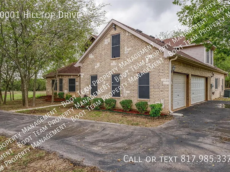 10001 Hilltop Dr — Photo 4