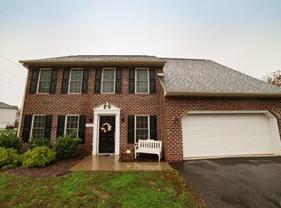 1200 Forest Edge Dr, Forest, VA 24551