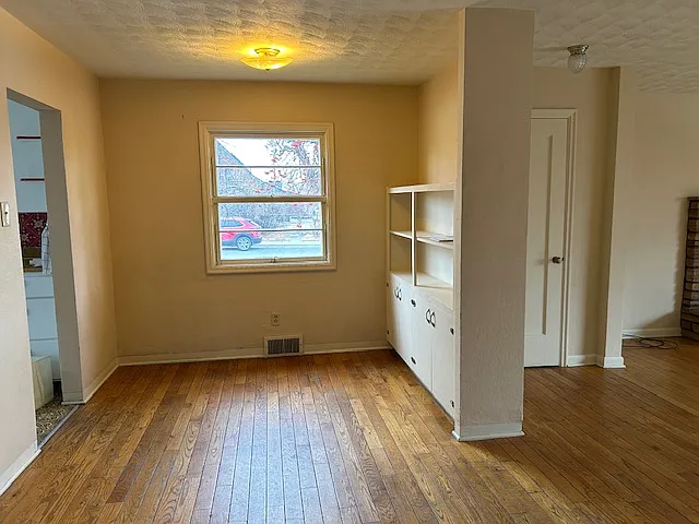 630 N Hoback St — Photo 3