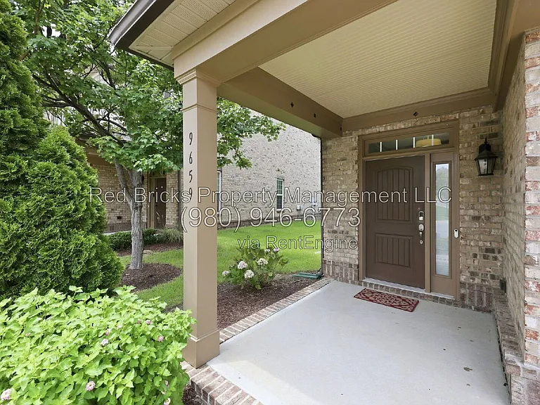 9659 Camberley Ave NW — Photo 4