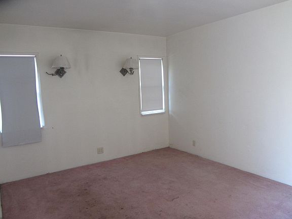 Additional Living Room