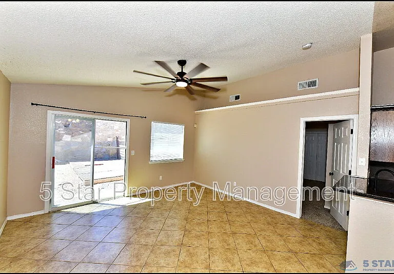 12976 Enrique Gomez Ln — Photo 21