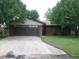 1016 E Franklin Ave, Stillwater, OK 74075