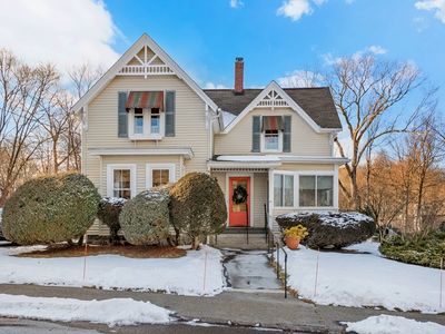 41 Walnut St, Hudson, MA, 01749