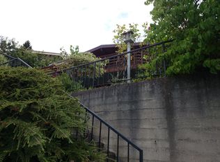 8852 39th Ave SW, Seattle, WA 98136