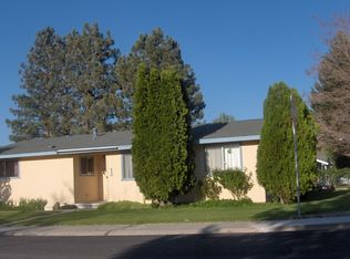 1 Arizona Cir, Carson City, NV 89701