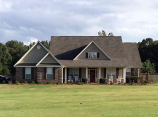 121 Old Payne Pl, Saltillo, MS 38866