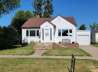 412 Lincoln Ave, Harvey, ND 58341