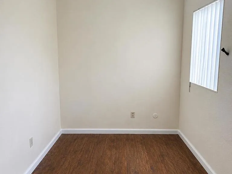1497-29 W 29th St #3 — Photo 5