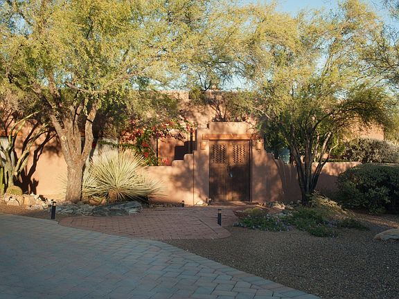 2nd image of 5752 N Paseo Otono