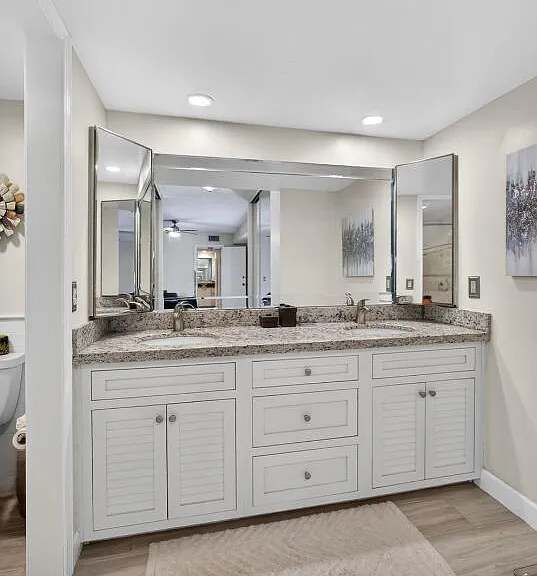 1700 Embassy Dr #101 — Photo 10