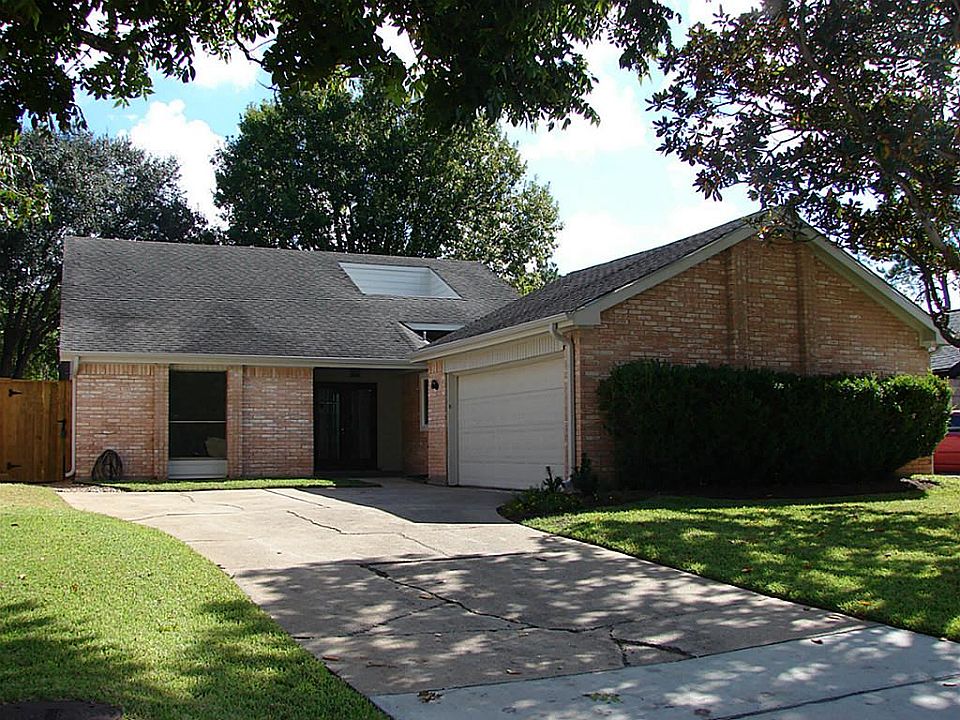 1st image of 1826 Rock Fence Dr