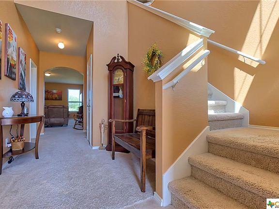 5th image of 1001 Clarkston Dr