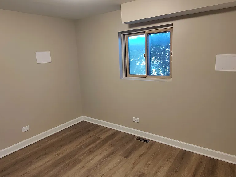 Office/Spare Room Lower Level
