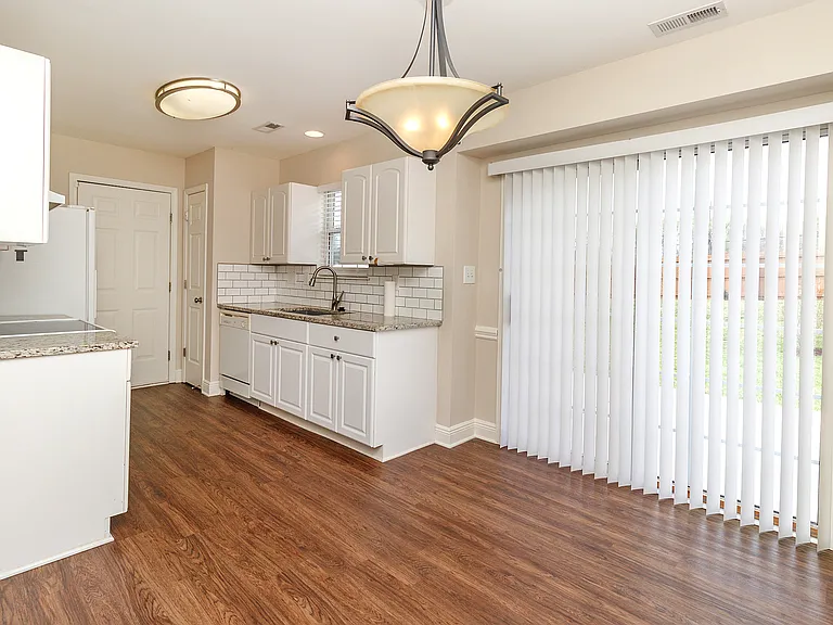 4401 Craven Hill Dr — Photo 12