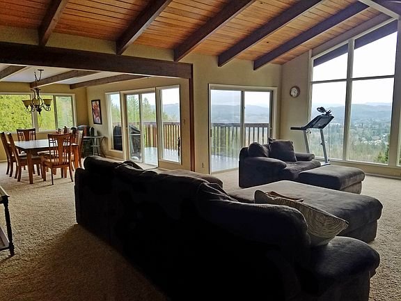 Vaulted wood celings