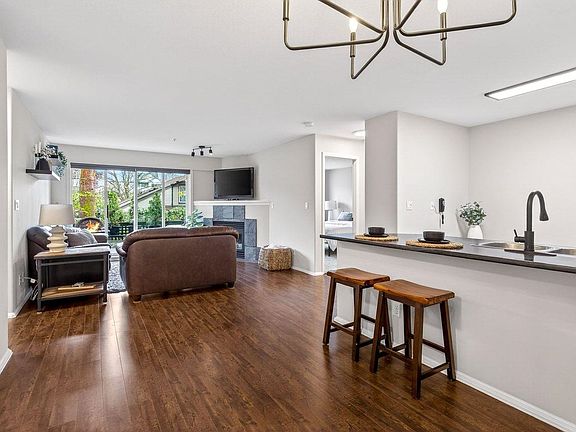2nd image of 11960 Harris Rd #104