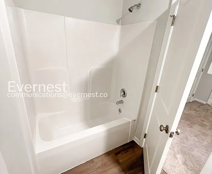 4033 Highland Ave — Photo 9