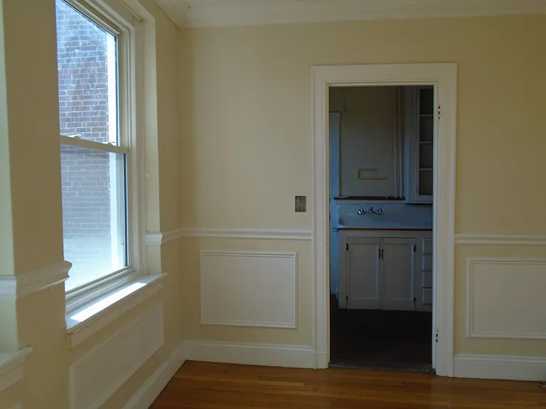 Craigie Cir — Photo 36