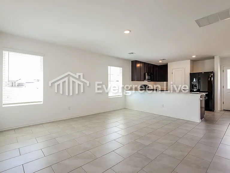 10909 SW 23rd Pl — Photo 3