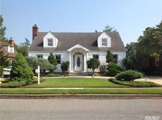 144 Albermarle Ave, Valley Stream, NY 11580