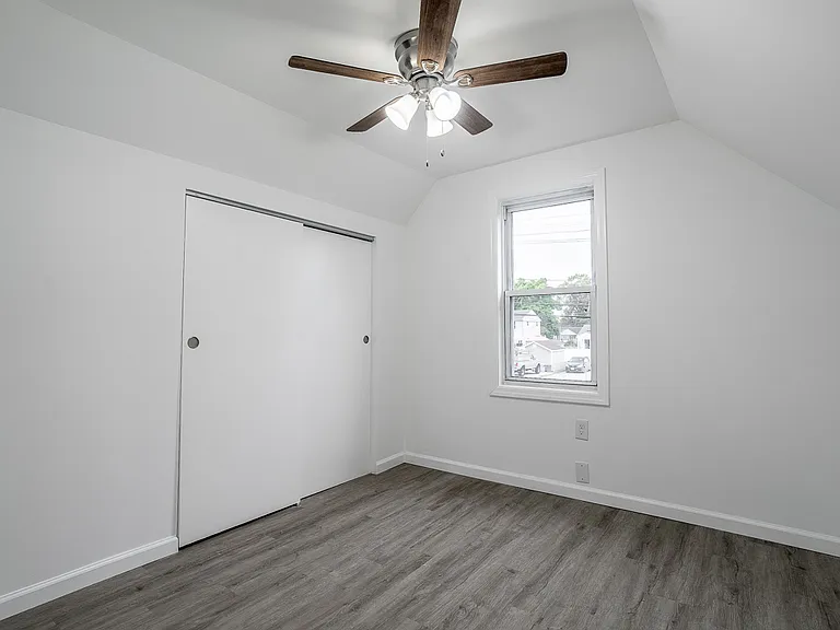 129 S Coles Ave — Photo 20