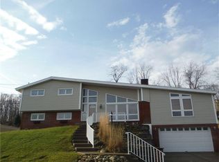 204 Darlene Dr, Coraopolis, PA 15108