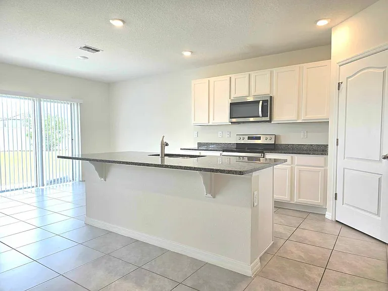 5978 Shingle Creek Rd — Photo 4
