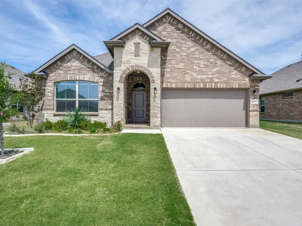 5267 Mountain View Dr, Krum, TX 76249