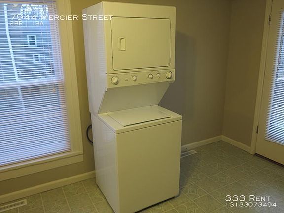 4th image of 7944 Mercier St
