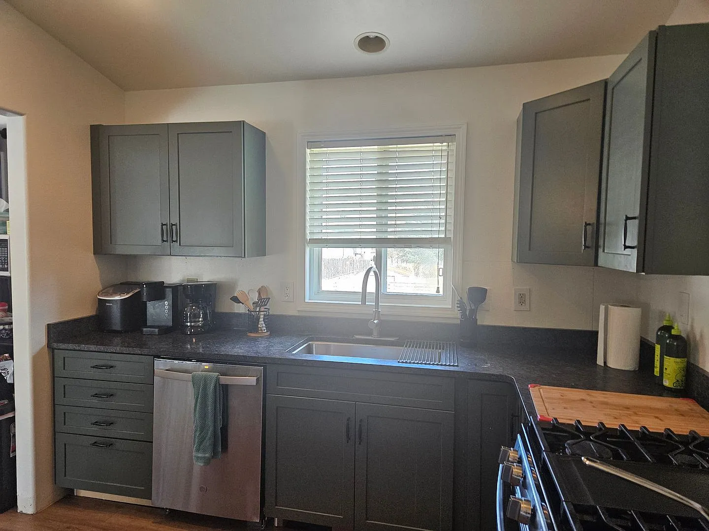 Fully Furnished Split Level Two-Bedroom Home — Photo 2