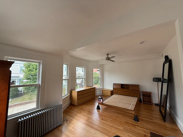 96 Munroe St #3 — Photo 41