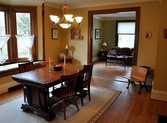 Gorgeous dining room with bay window