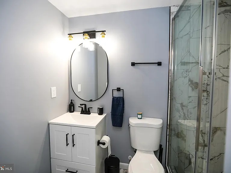 2111 Gough St #1 — Photo 9
