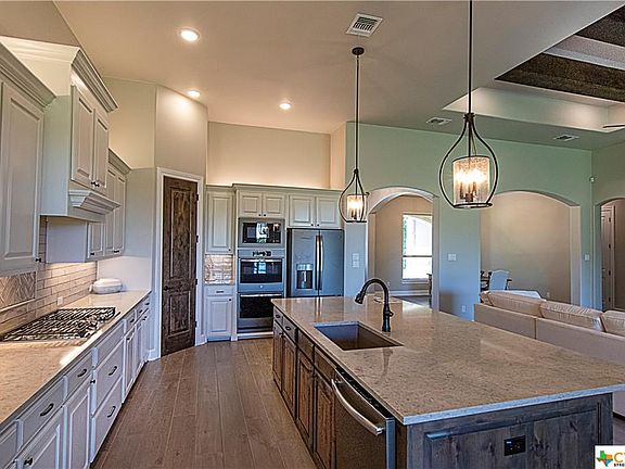 5th image of 512 Somerset Woods Ct