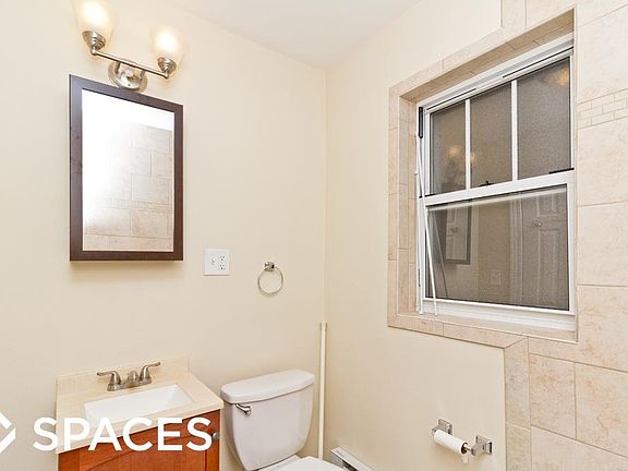 4th image of 947-53 W Cornelia Ave #Oneb