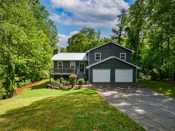 810 Hampton Ct, Woodstock, GA 30188